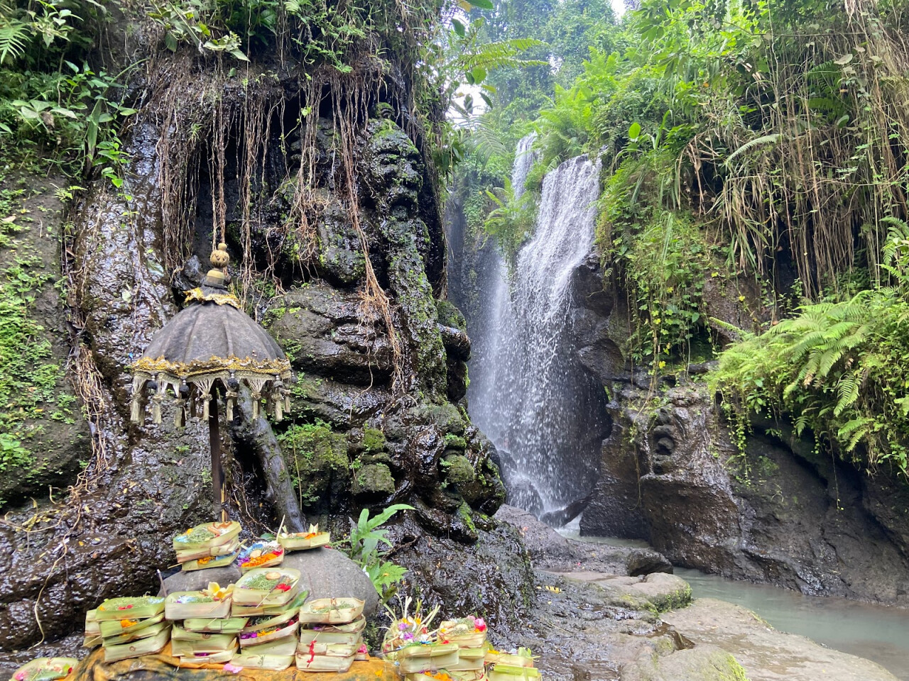 Taman Beji Griya Waterfall