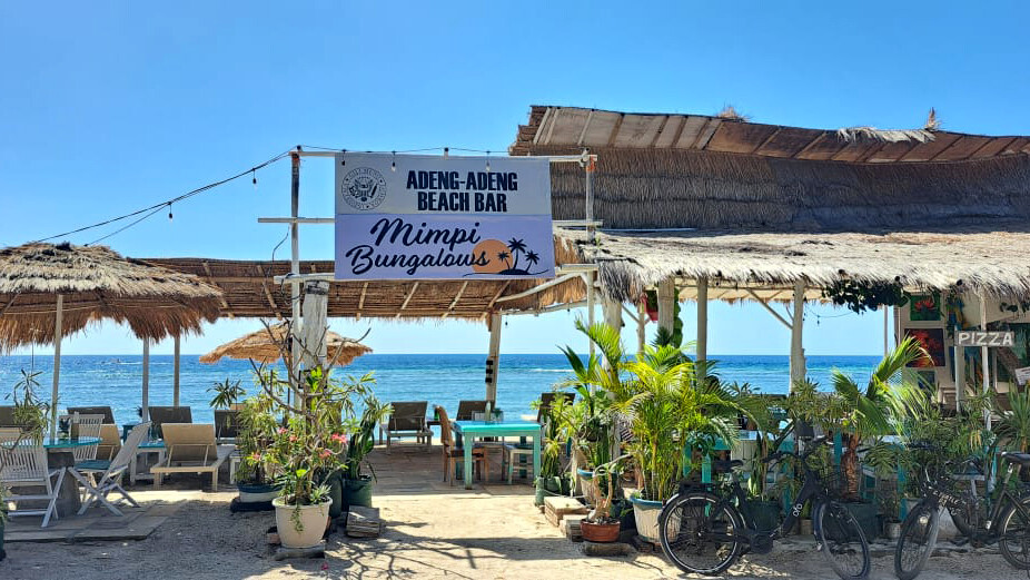 Adeng-Adeng Beach Restaurant and Bar