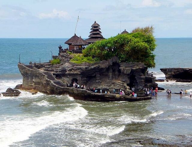 Храм Pura Tanah Lot