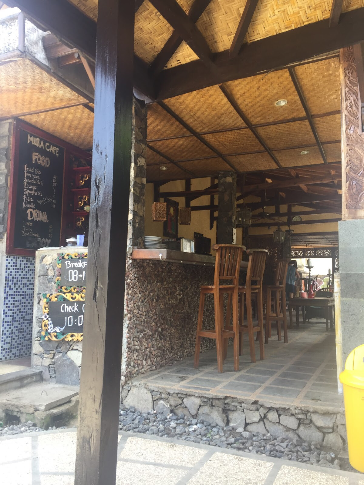 WOOD CAFE food and beverages