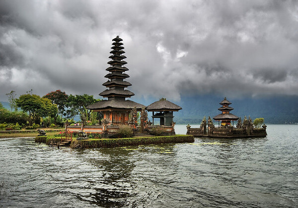 Храм Pura Ulun Danu Beratan