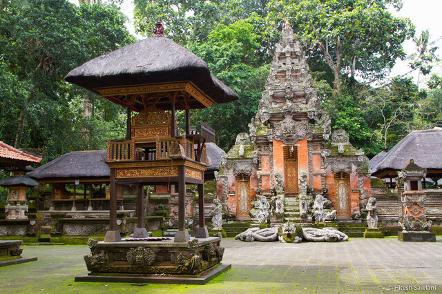 Храм Pura Dalem Agung Padangtegal