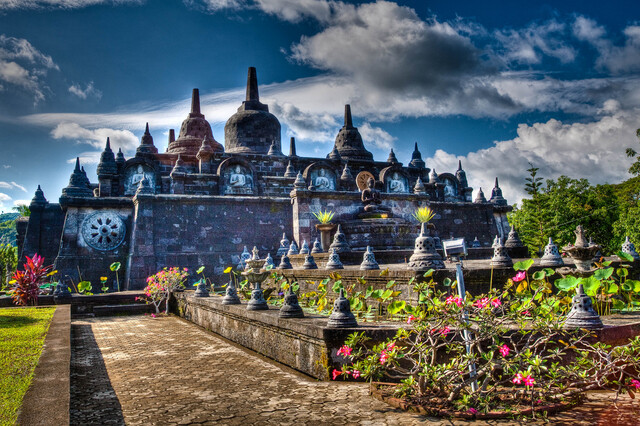 Буддийский монастырь Brahmawihara Arama