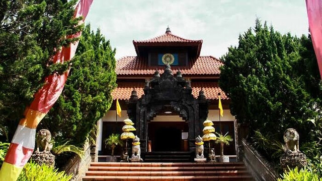 Буддийский храм Vihara Dharma Giri