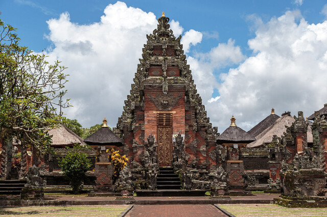 Храм Batuan