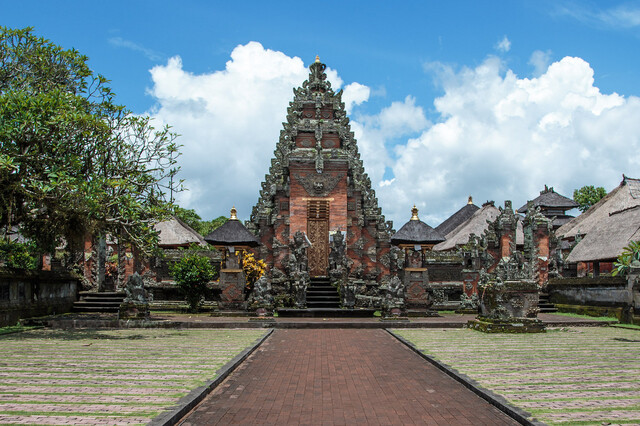 Храм Batuan