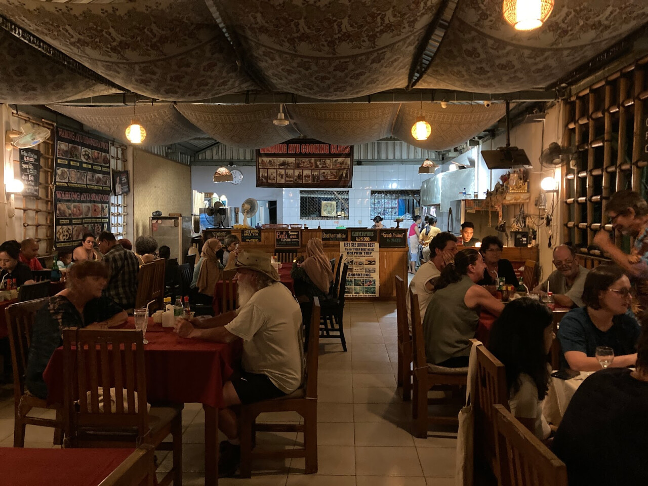 Warung Ayu Lovina Beach