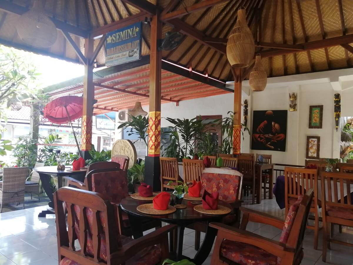 Semina Restaurant