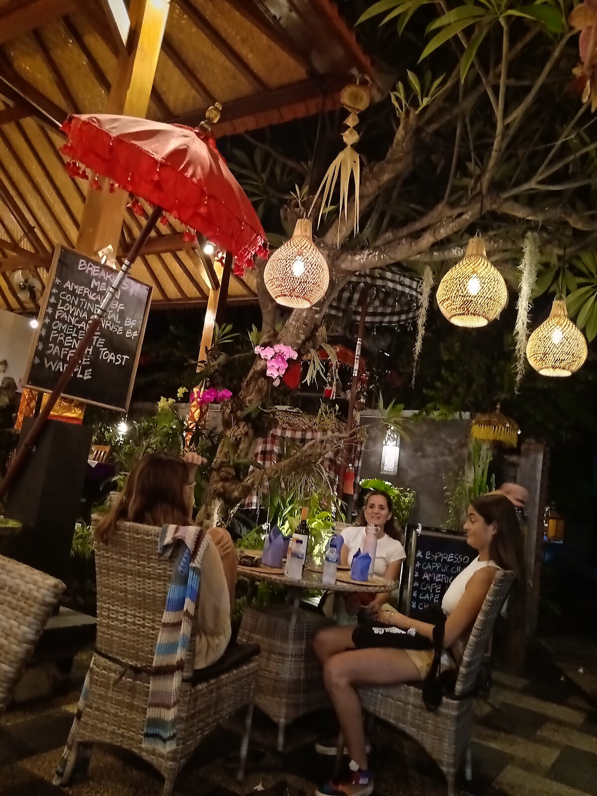 Semina Restaurant