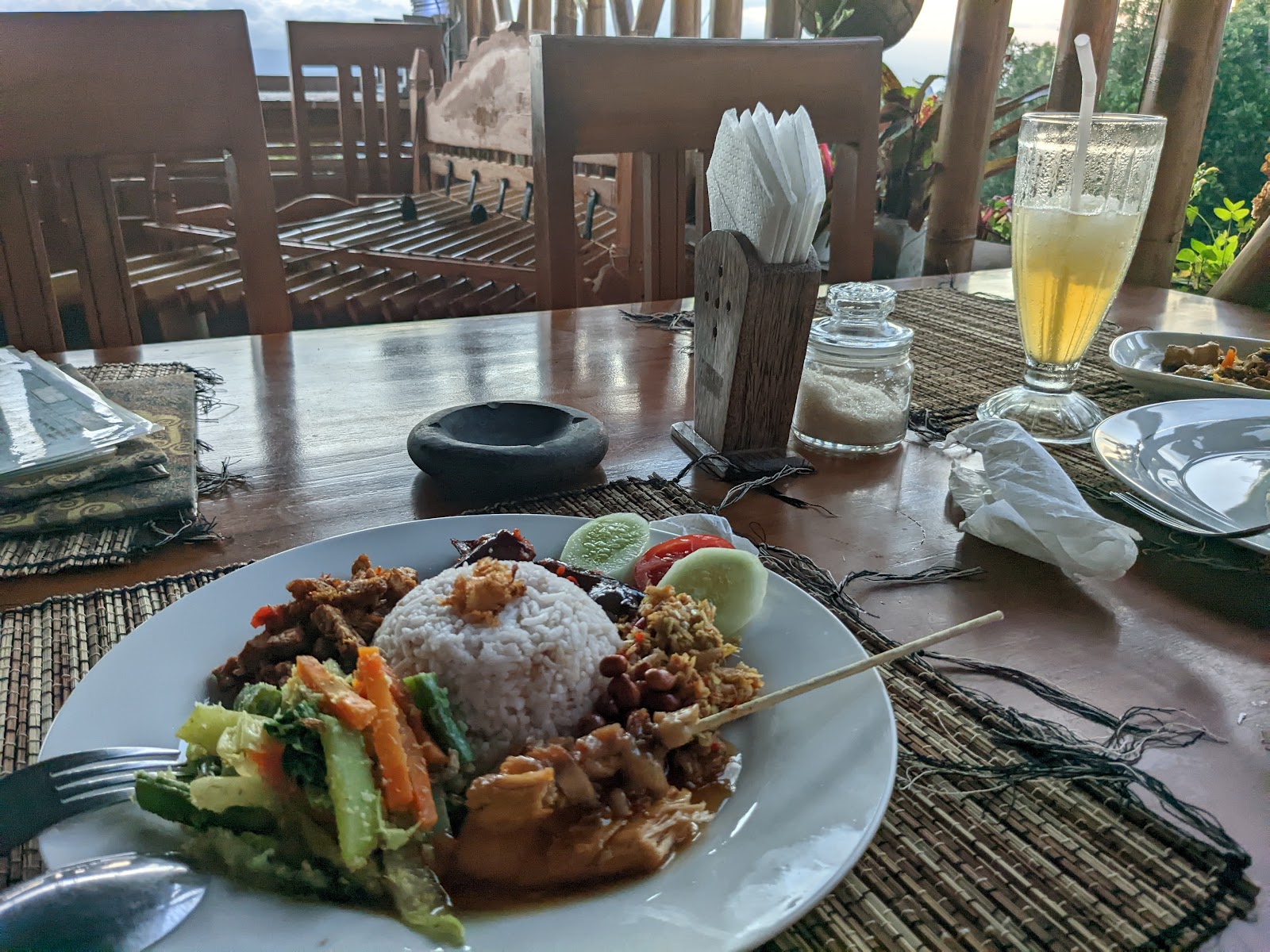 Warung Enjoy Cafe 2 Munduk