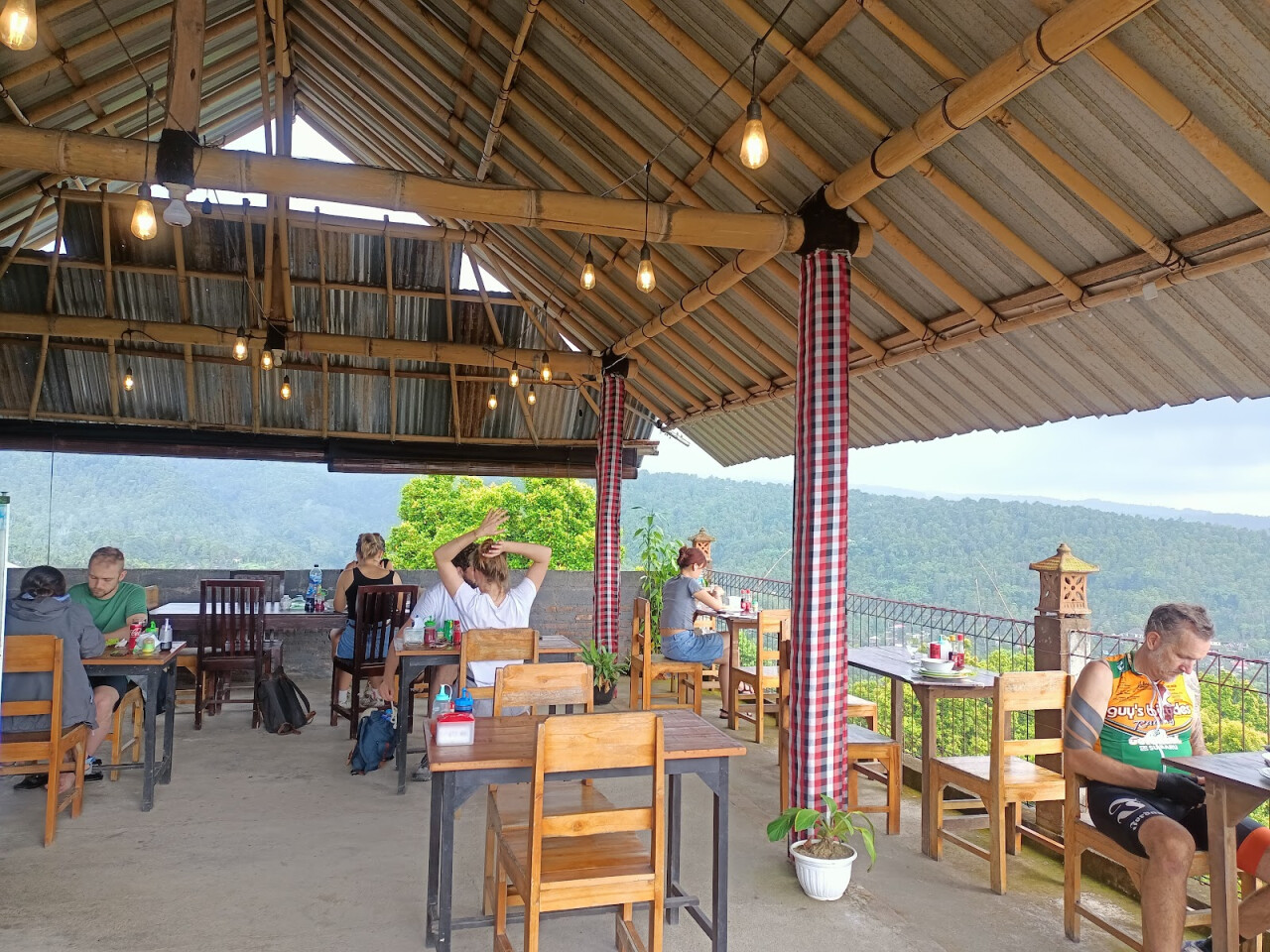 Warung Genitri
