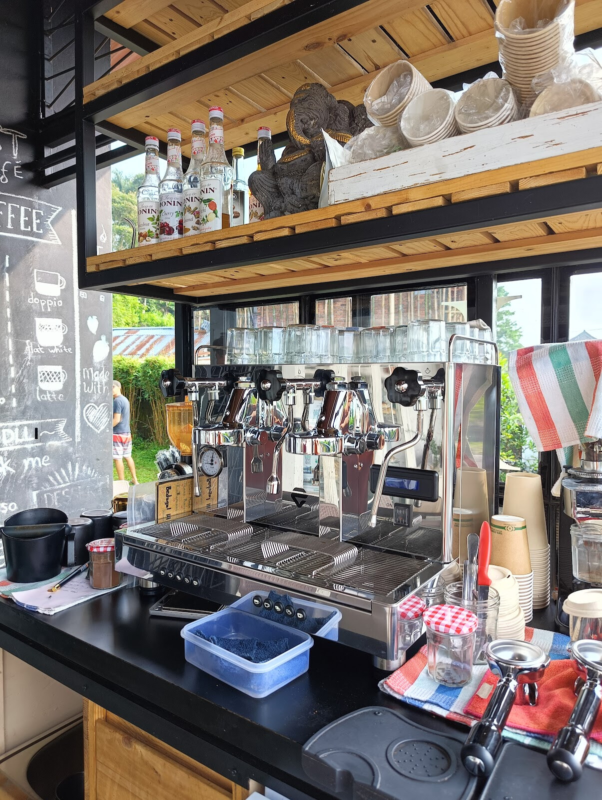 The Lost cafe