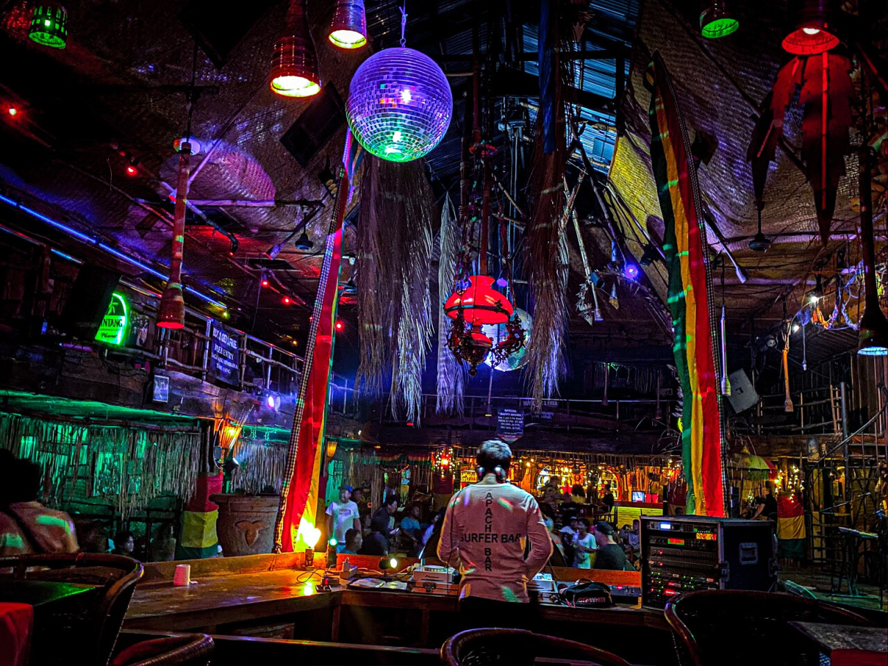 Клуб "Apache Reggae Bar и Surfer bar"