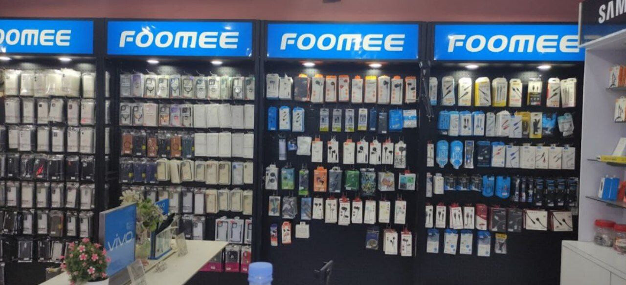 Магазин сотовой связи (Maha Jaya Cellular)
