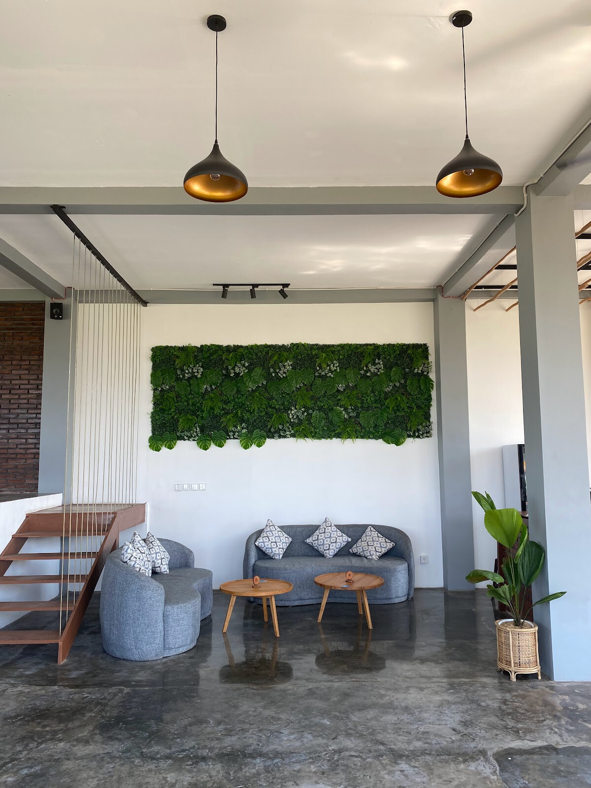 Nyantra Café & Eatery