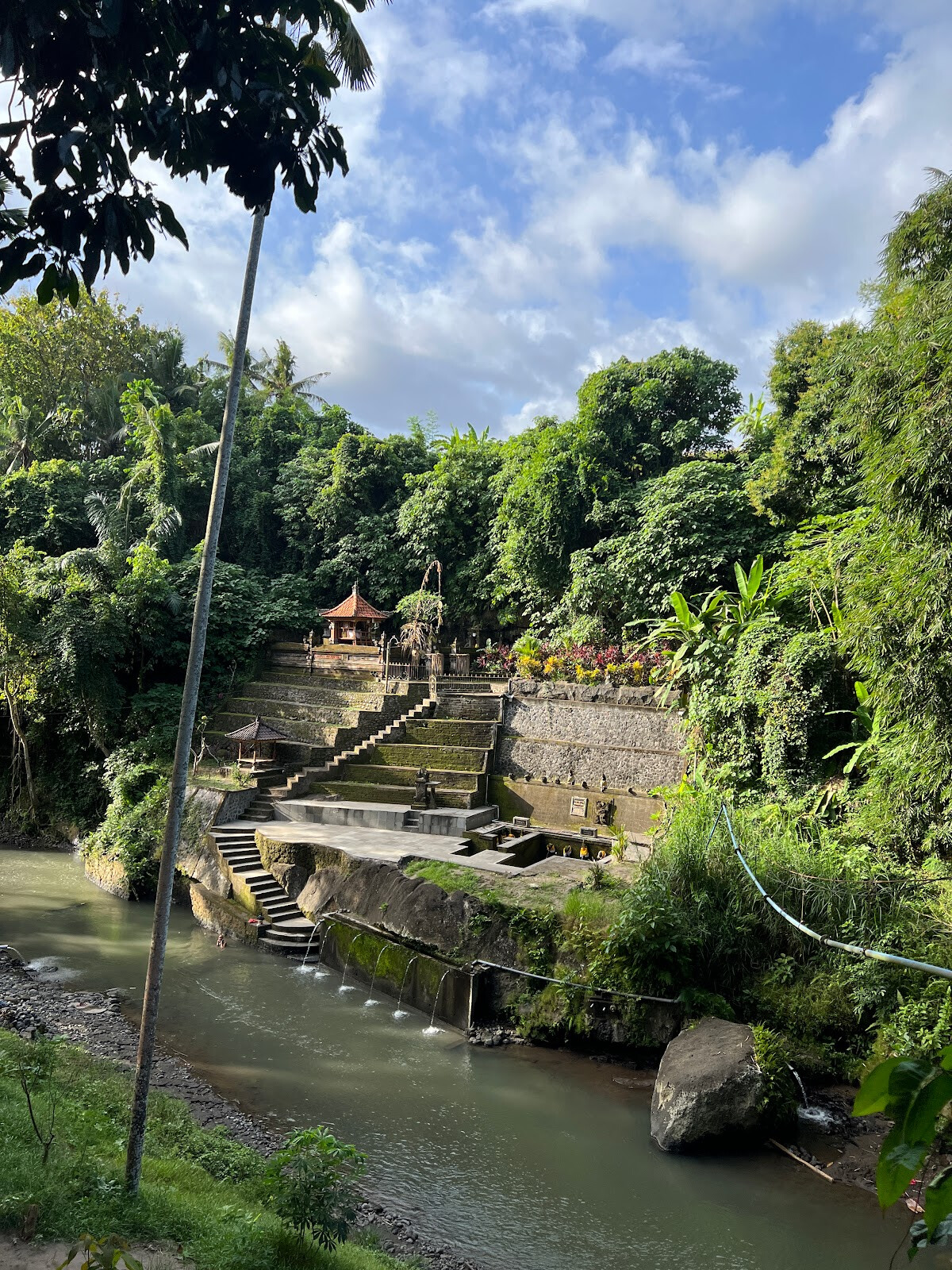 Каньон Беджи Гуванг (Beji Guwang Canyon)