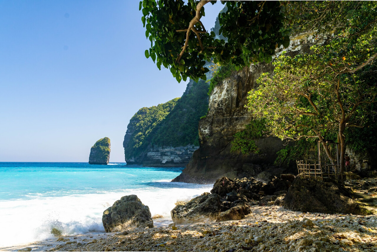Пляж и лес Tembeling