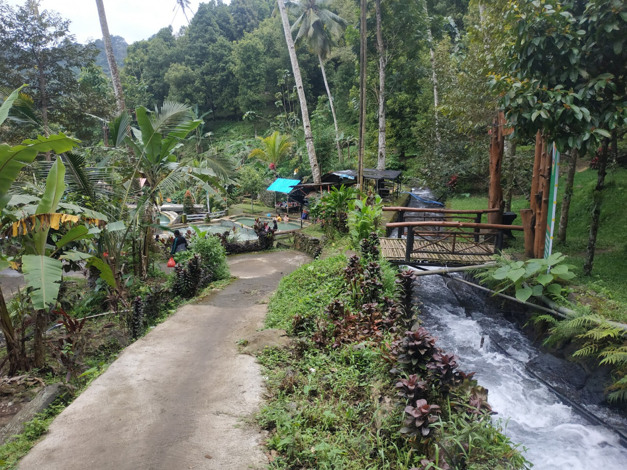 Водопад Jembong