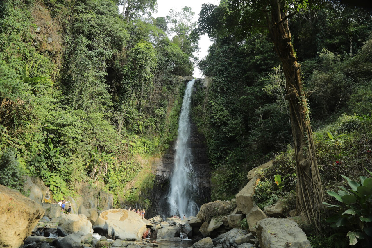 Водопад Air Terjun Colek Pamor