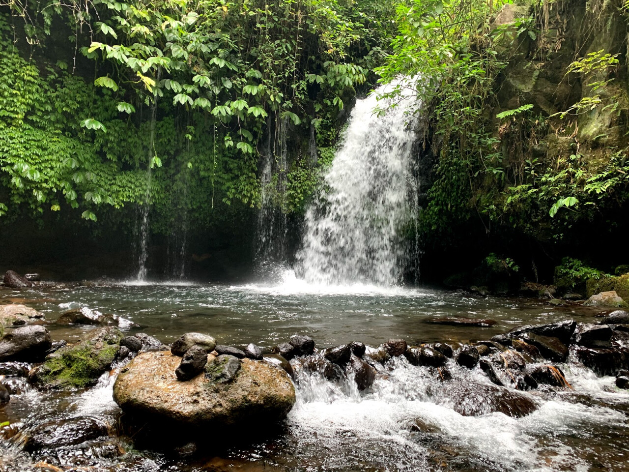 Водопад Air Terjun Yeh Ho