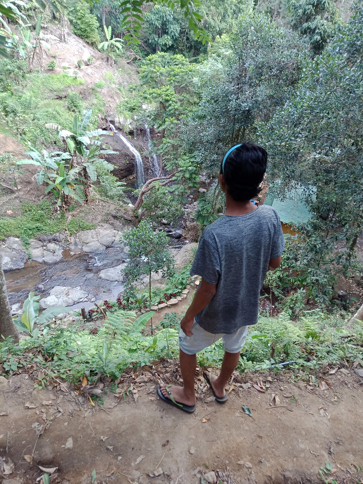 Водопад Пенгулуран (Air Terjun Penguluran)