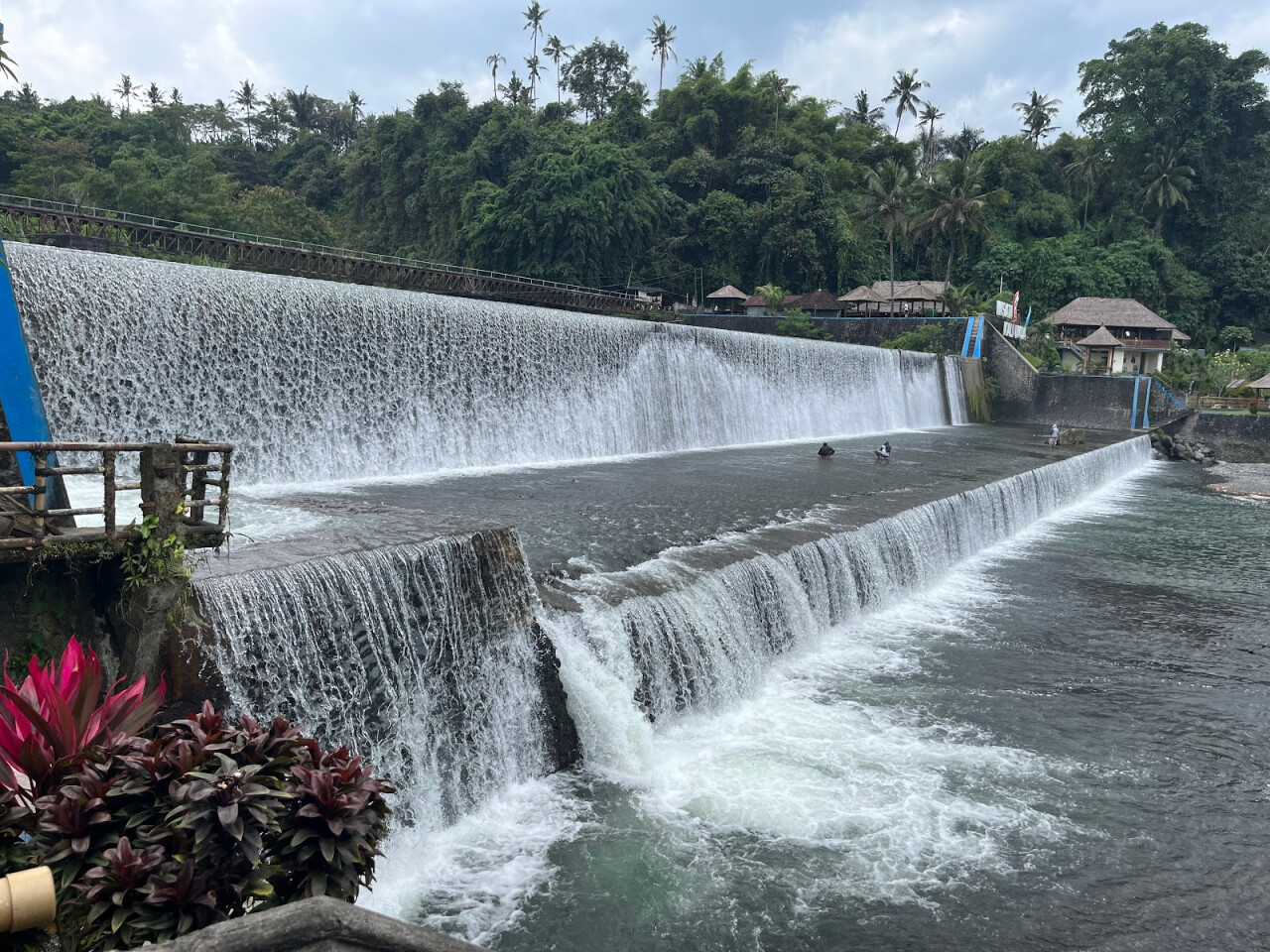 Водопад Tirai Air Terjun Tukad Unda