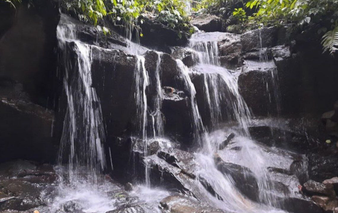 Водопад Kanto Lampo
