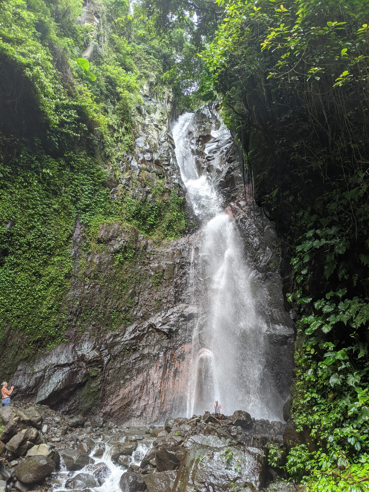 Водопад Air Terjun Yeh Mampeh