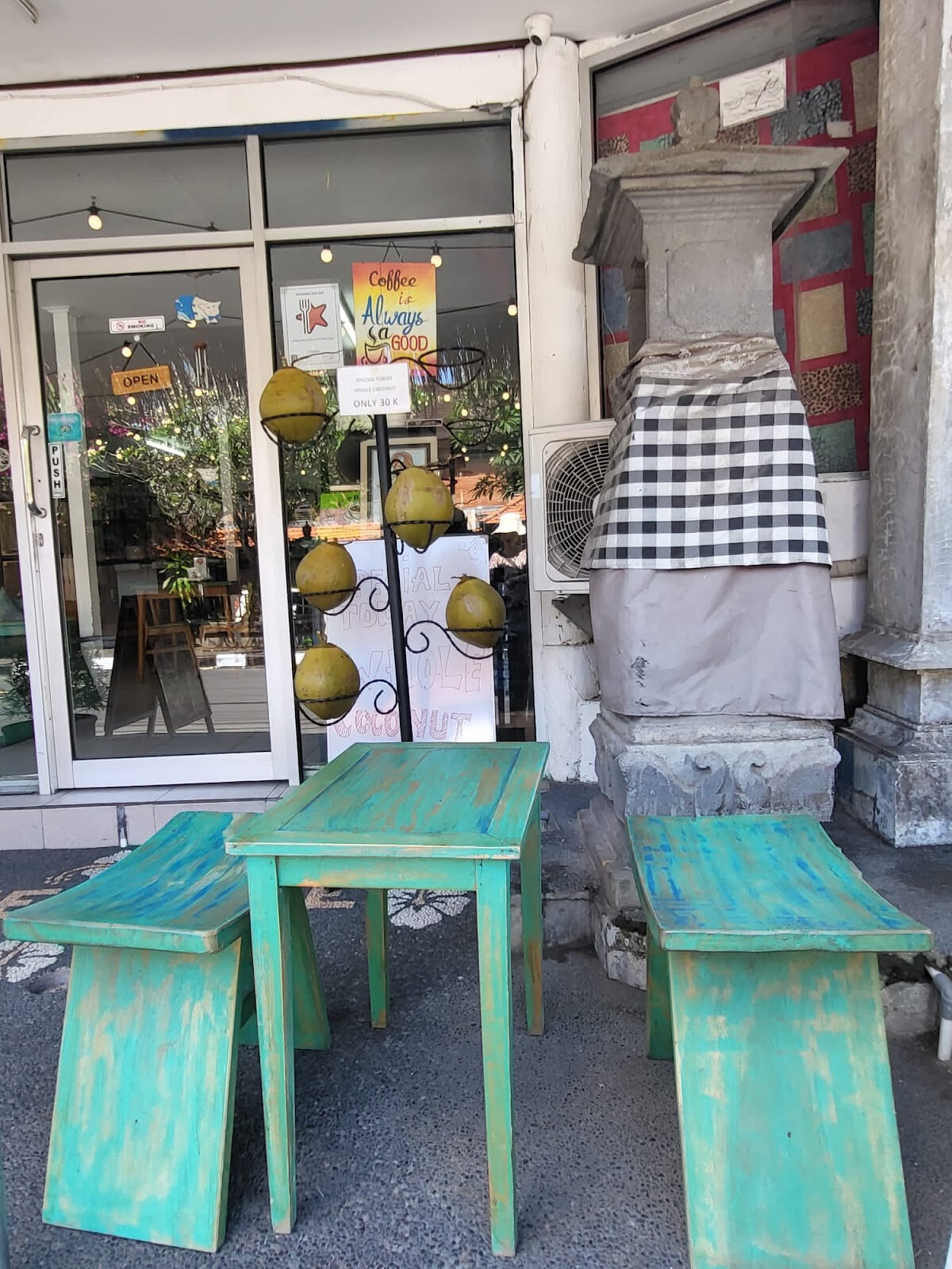 Wacky Jacky's Bali & WJ's Coffee Shop