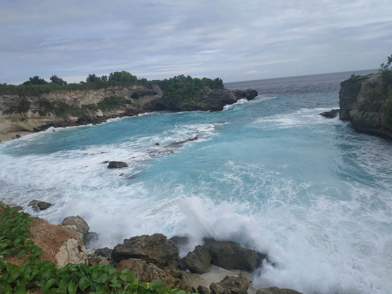 Mahana Point (Surf Place)