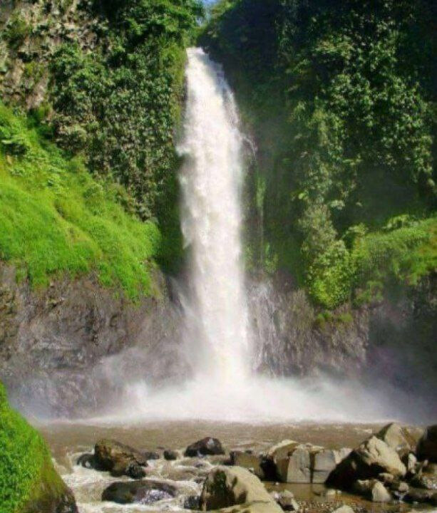 Air Terjun Bertingkat