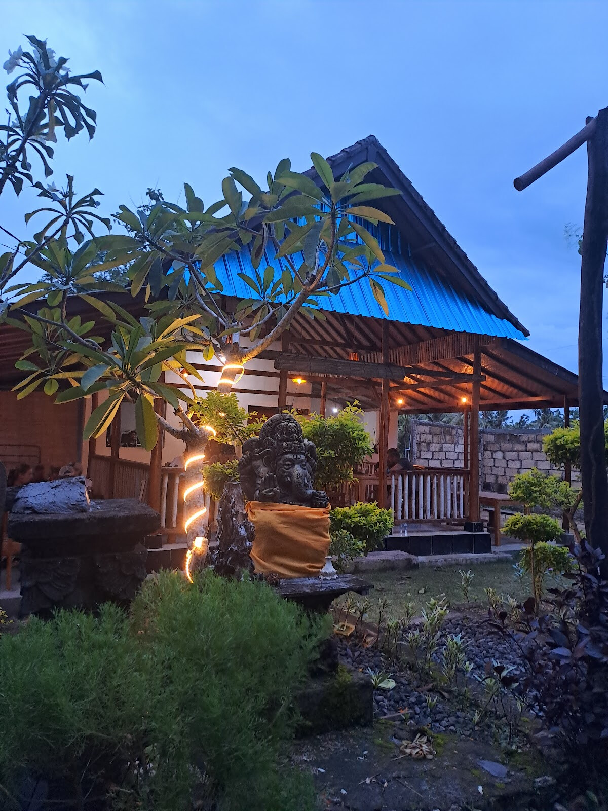 PAYODA WARUNG