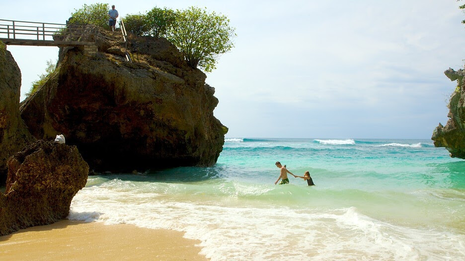 Suluban Beach
