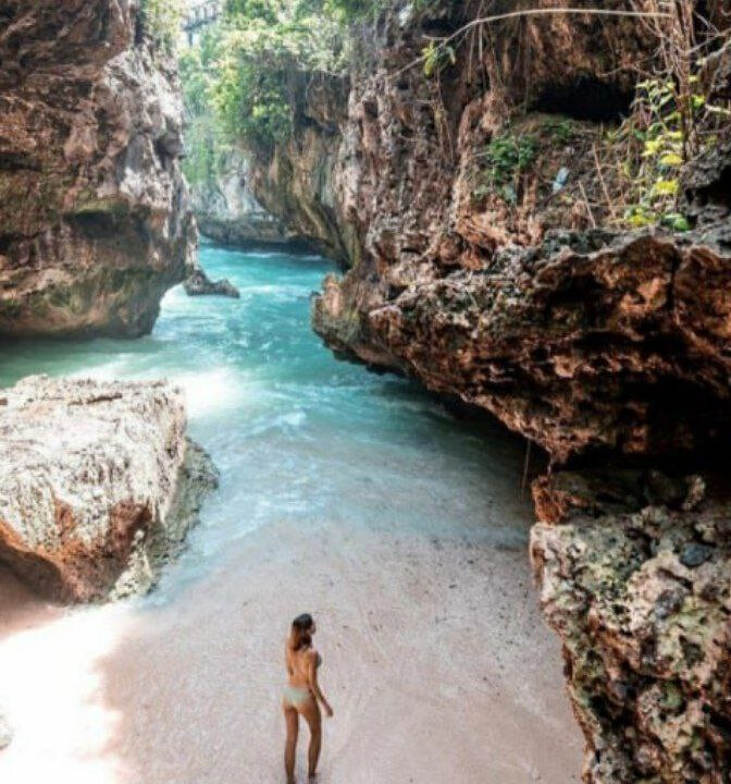 Suluban Beach