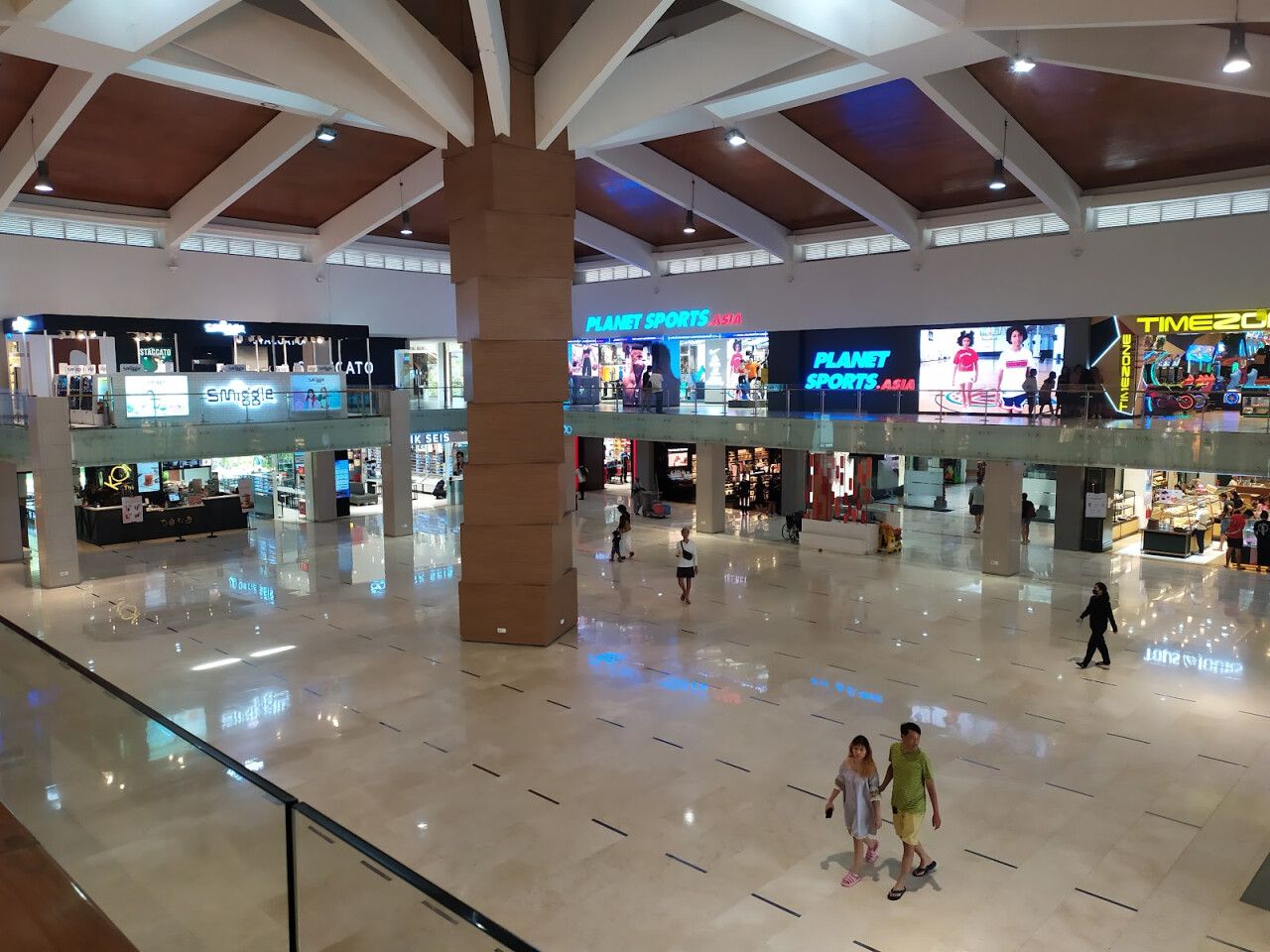 Telkomsel в ТЦ Mal Bali Galeria
