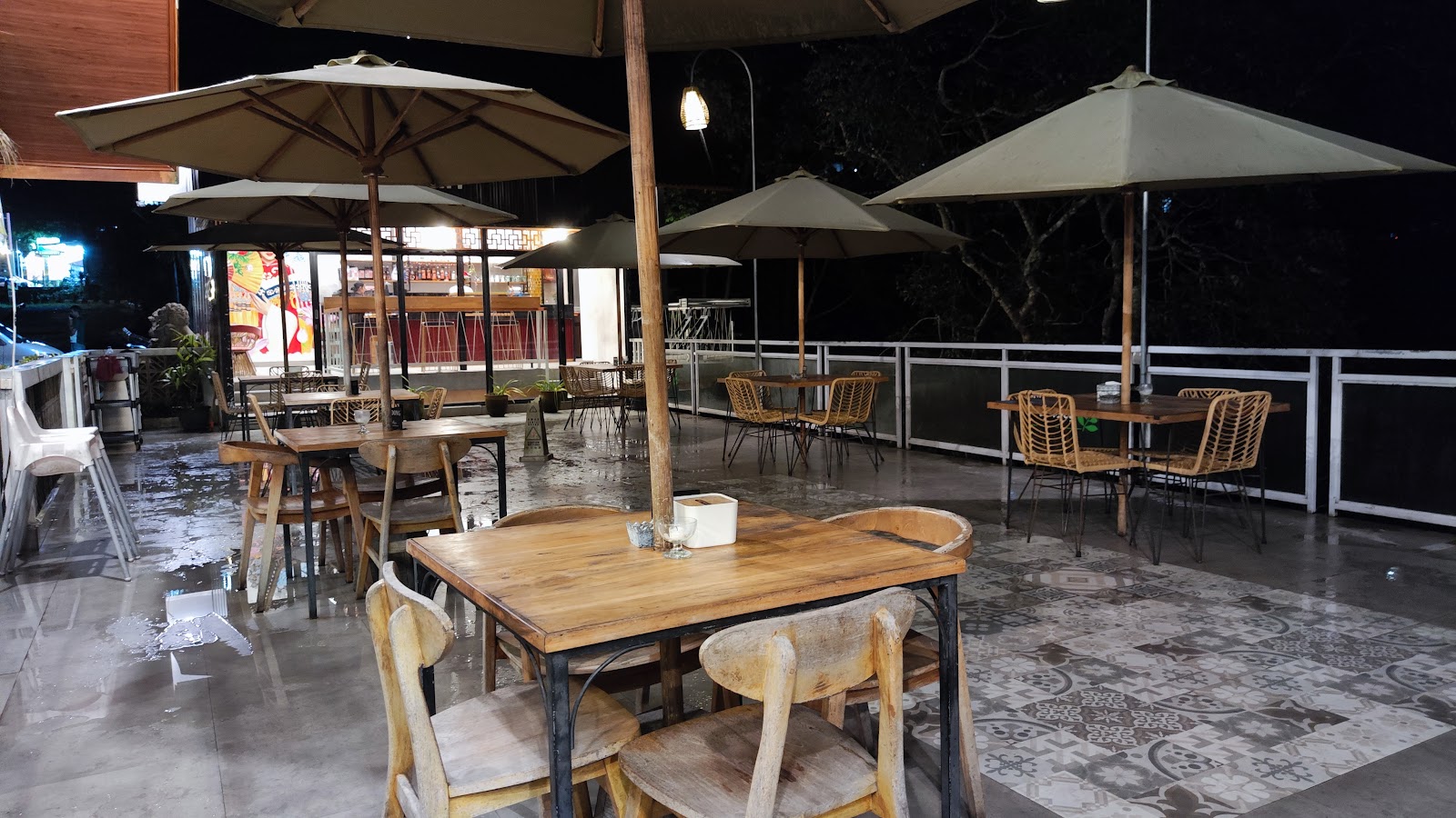 кафе Bli Wayan Cafe & Kitchen 1