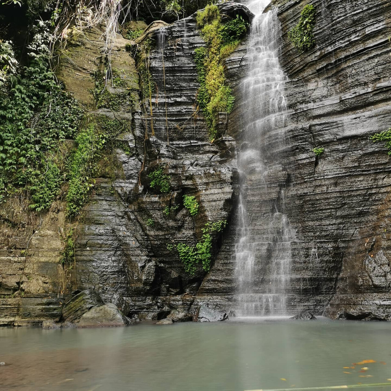 Водопад Air Terjun Grojogan Yehembang Kauh