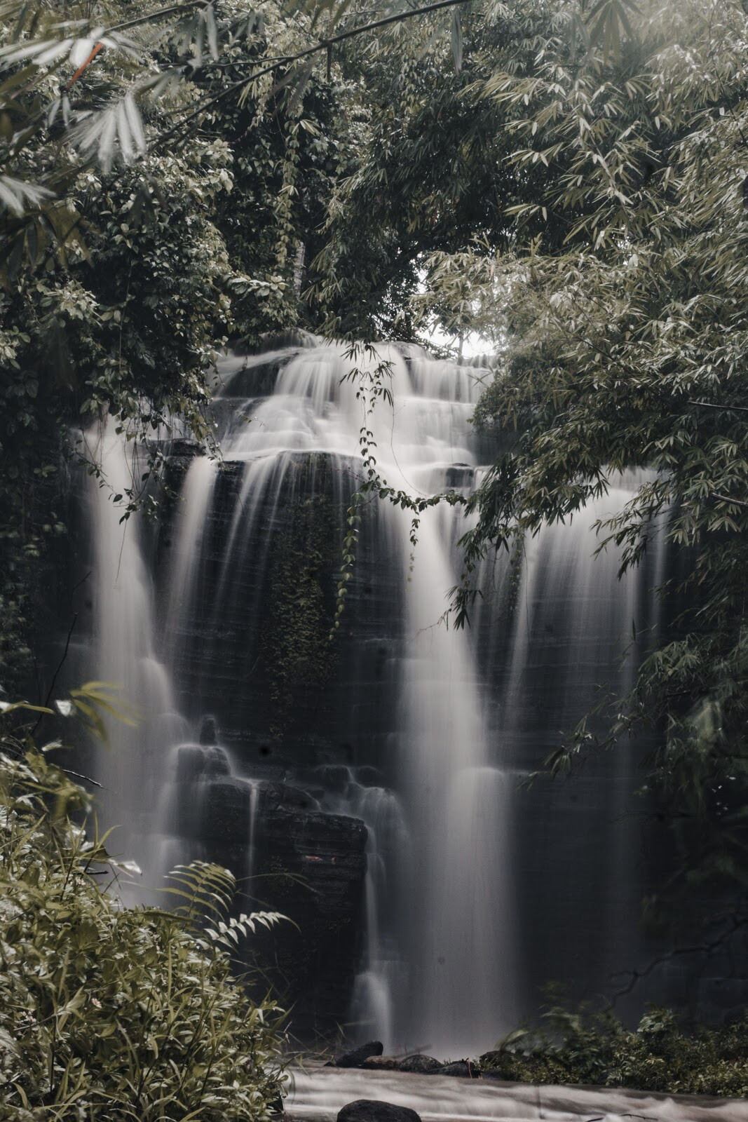 Водопад Air Terjun Grojogan Yehembang Kauh