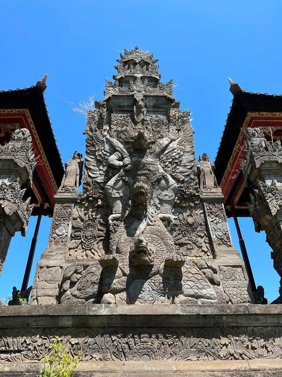 Храм Pura Maduwe Karang