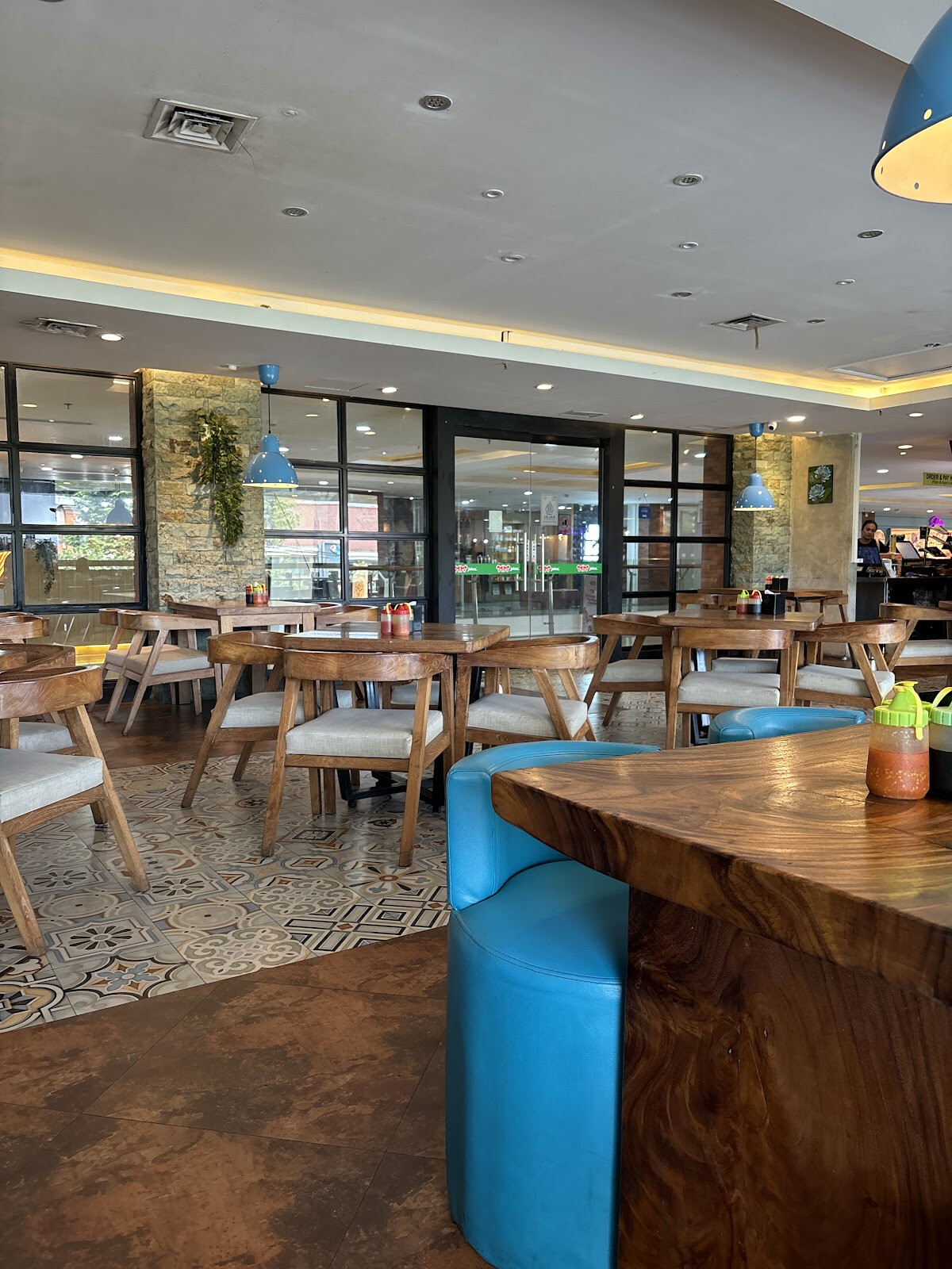 MM JUICE PLAZA RENON