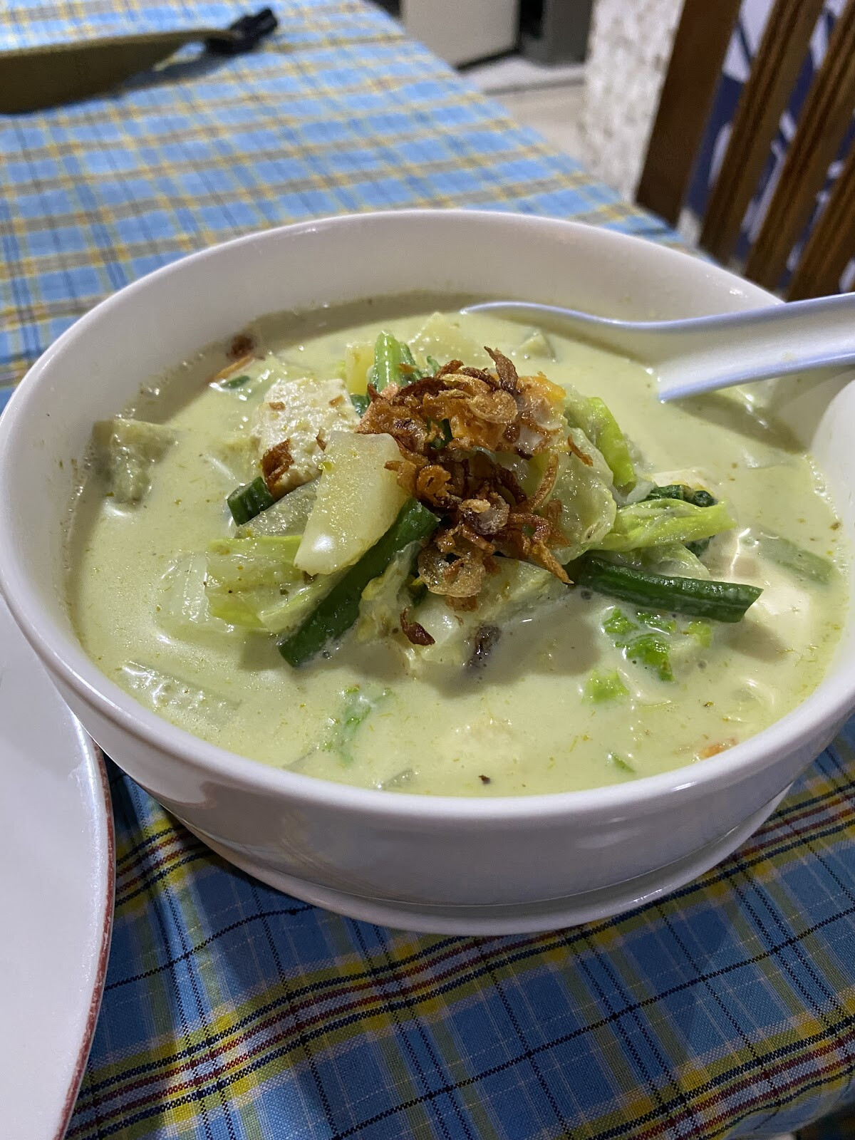Warung Tom Kah