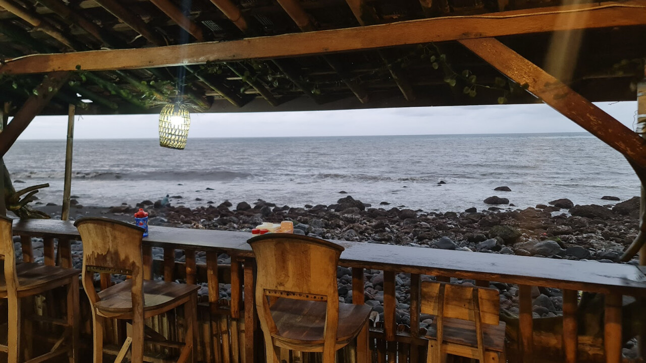 Surf Point Cafe and Restaurant - Jasri Beach
