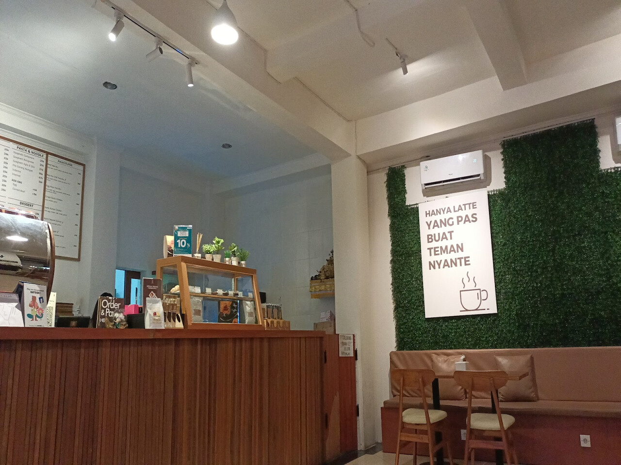 Ruang Santay Coffee & Tea
