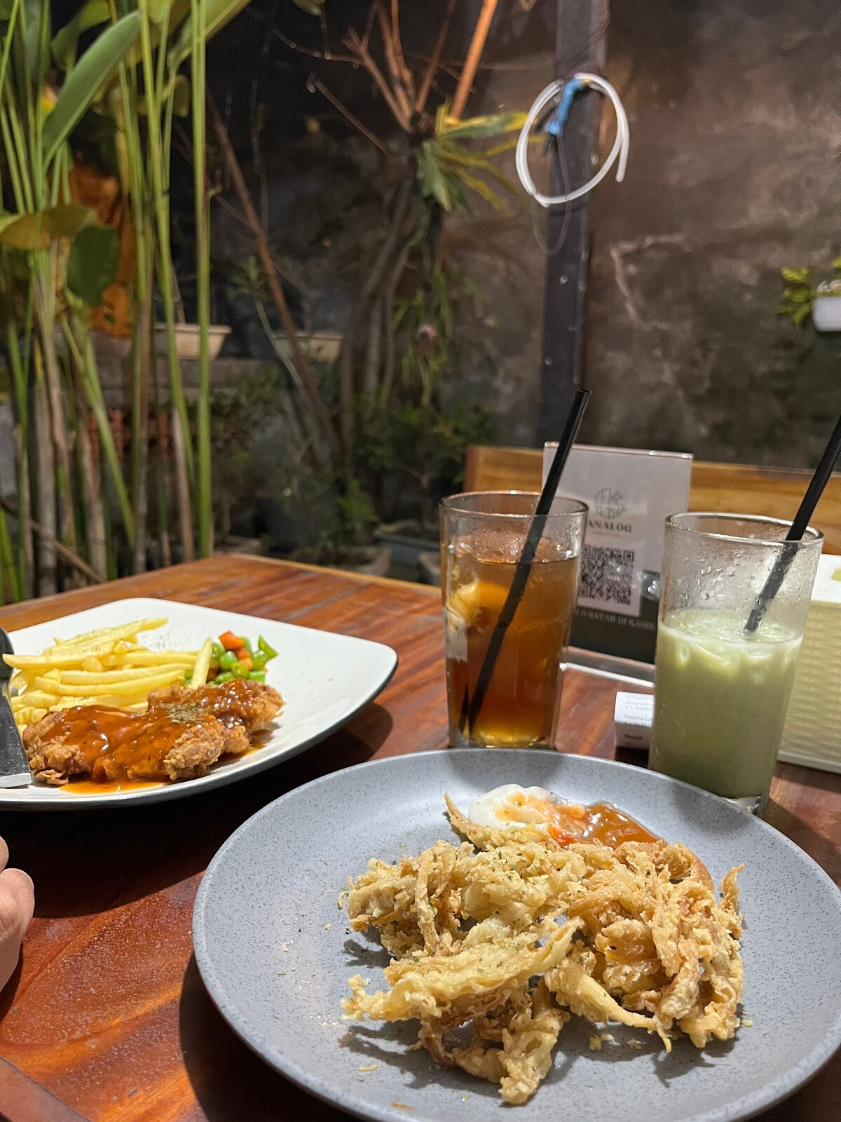 Analog Coffee And Eatery