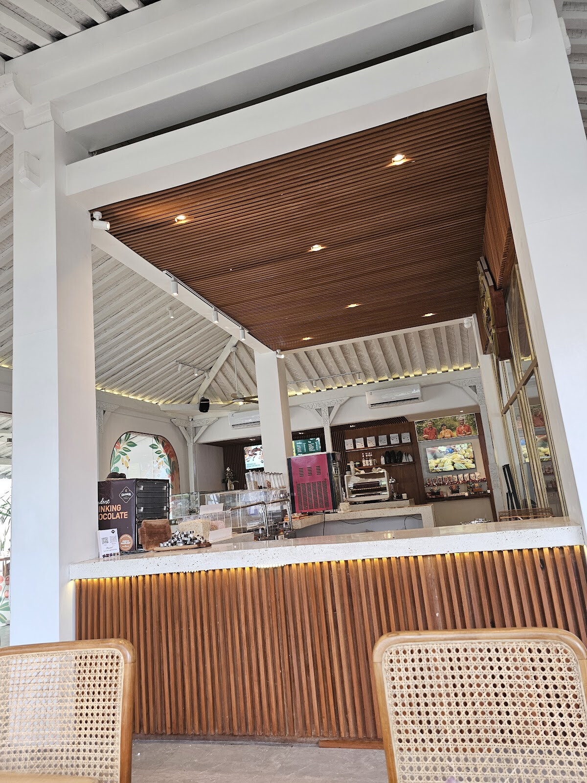 Krakakoa Chocolate Cafe & Factory