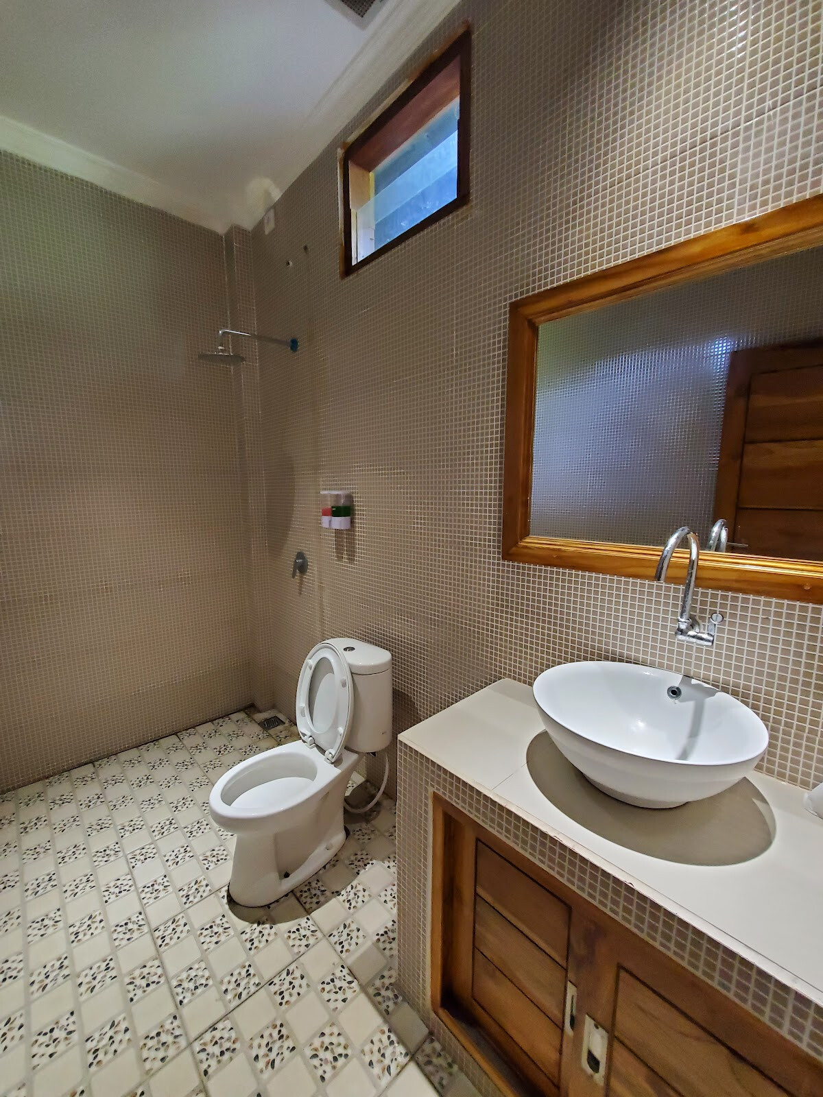 Cafe Divers Hotel