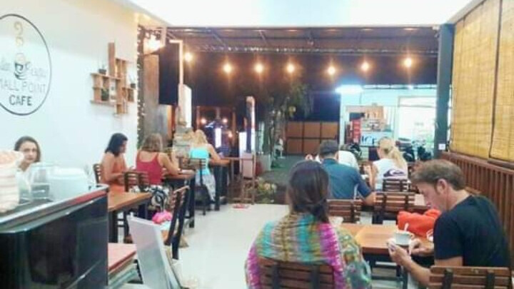 Small Point Cafe Amed