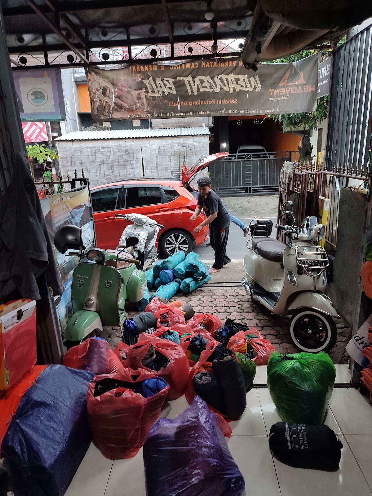 WEADVENT BALI SEWA TENDA CAMPING DAN HIKING