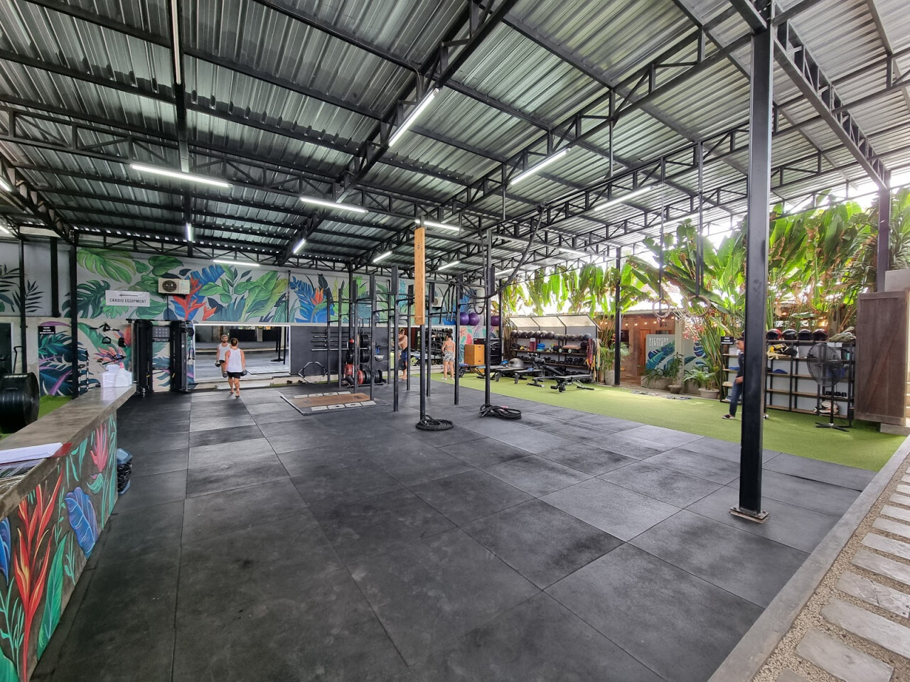 Loka Gym • Recovery Centre • Reformer Pilates • Health Cafe • Surf Lodge