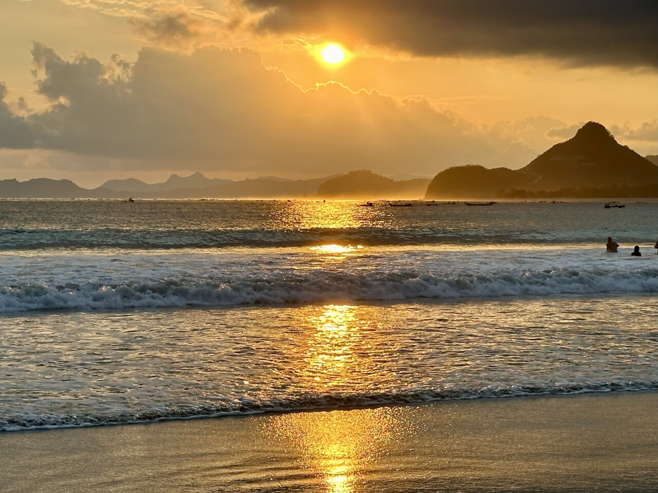 Selong Belanak Beach